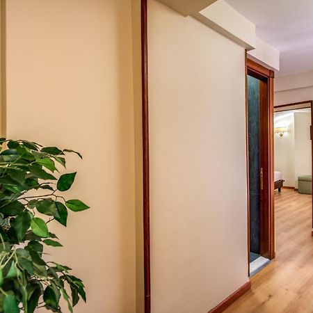 Hotel Della Torre Argentina Rome Exterior photo