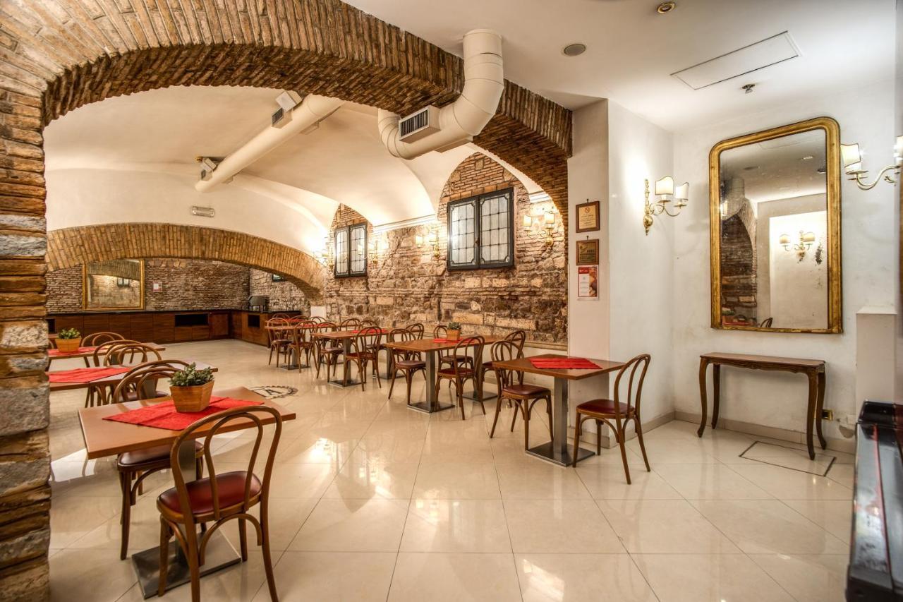 Hotel Della Torre Argentina Rome Exterior photo
