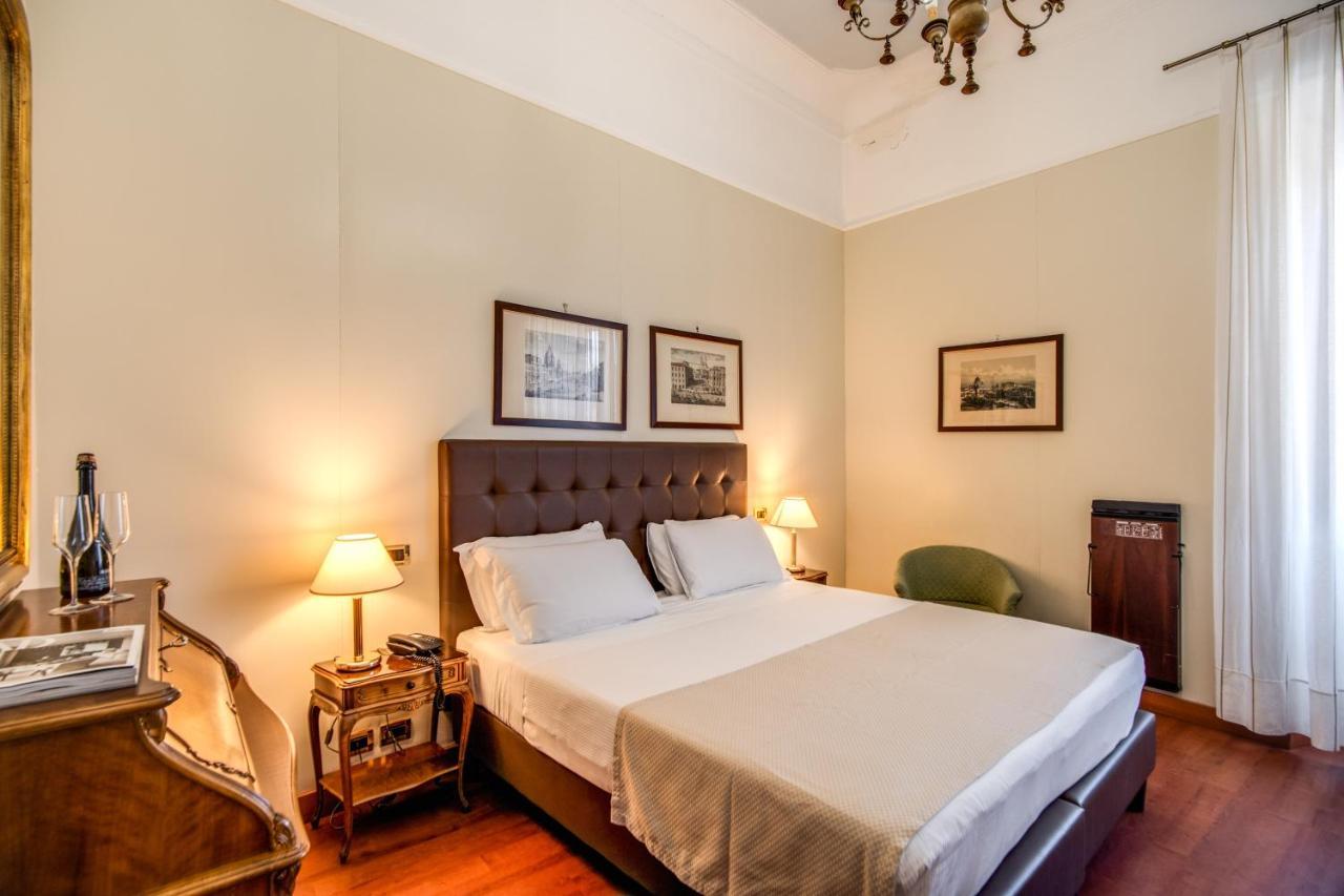 Hotel Della Torre Argentina Rome Exterior photo