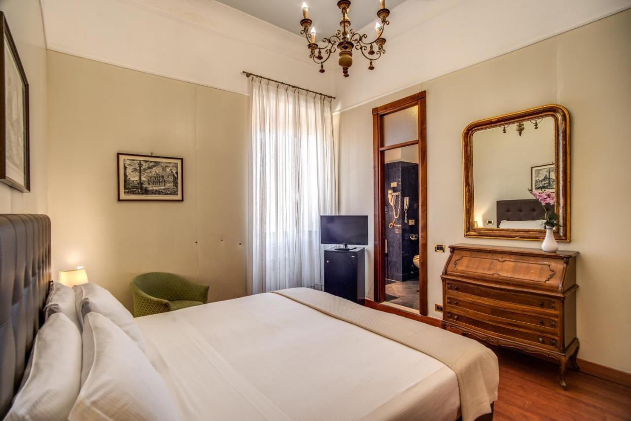 Hotel Della Torre Argentina Rome Exterior photo
