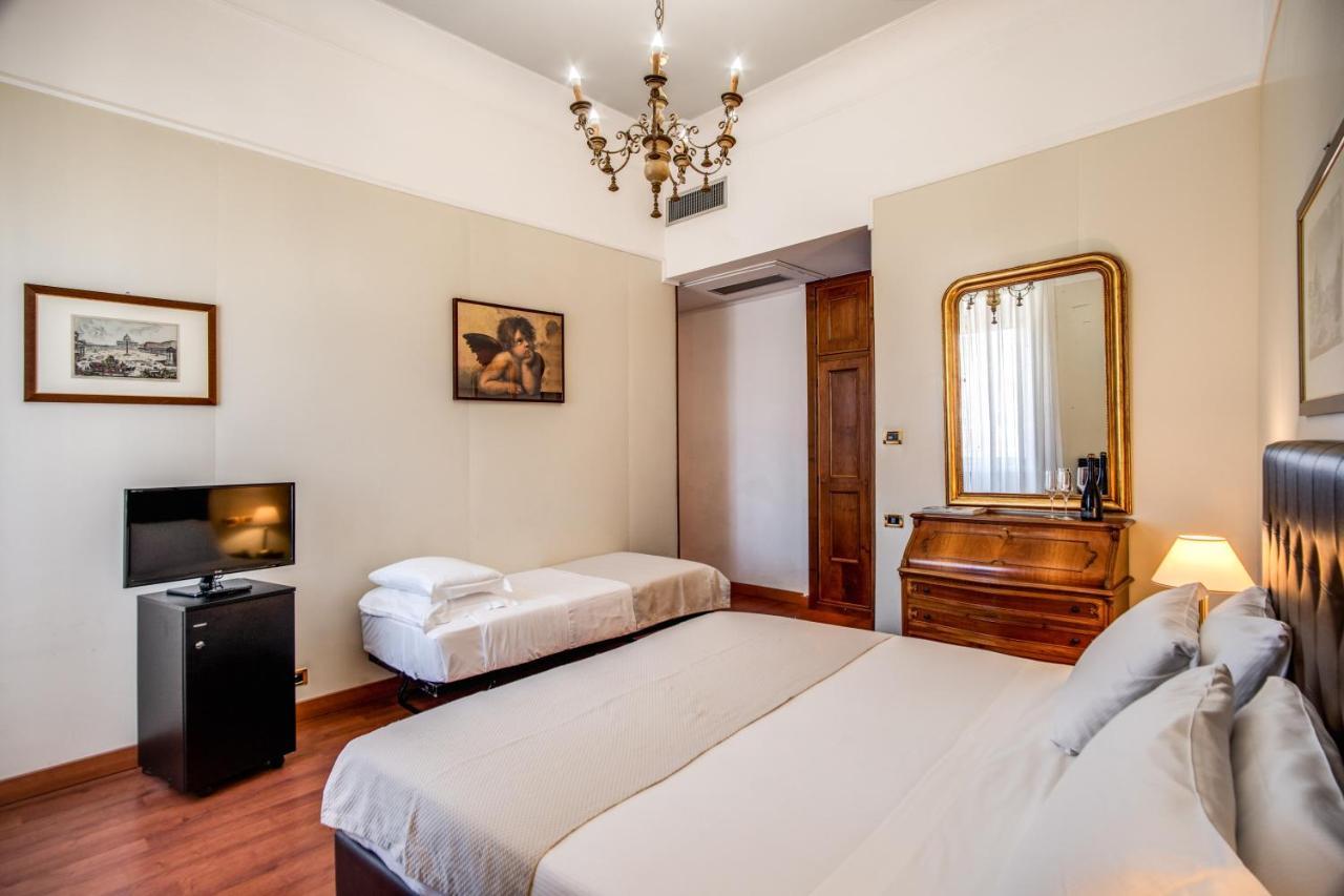 Hotel Della Torre Argentina Rome Exterior photo