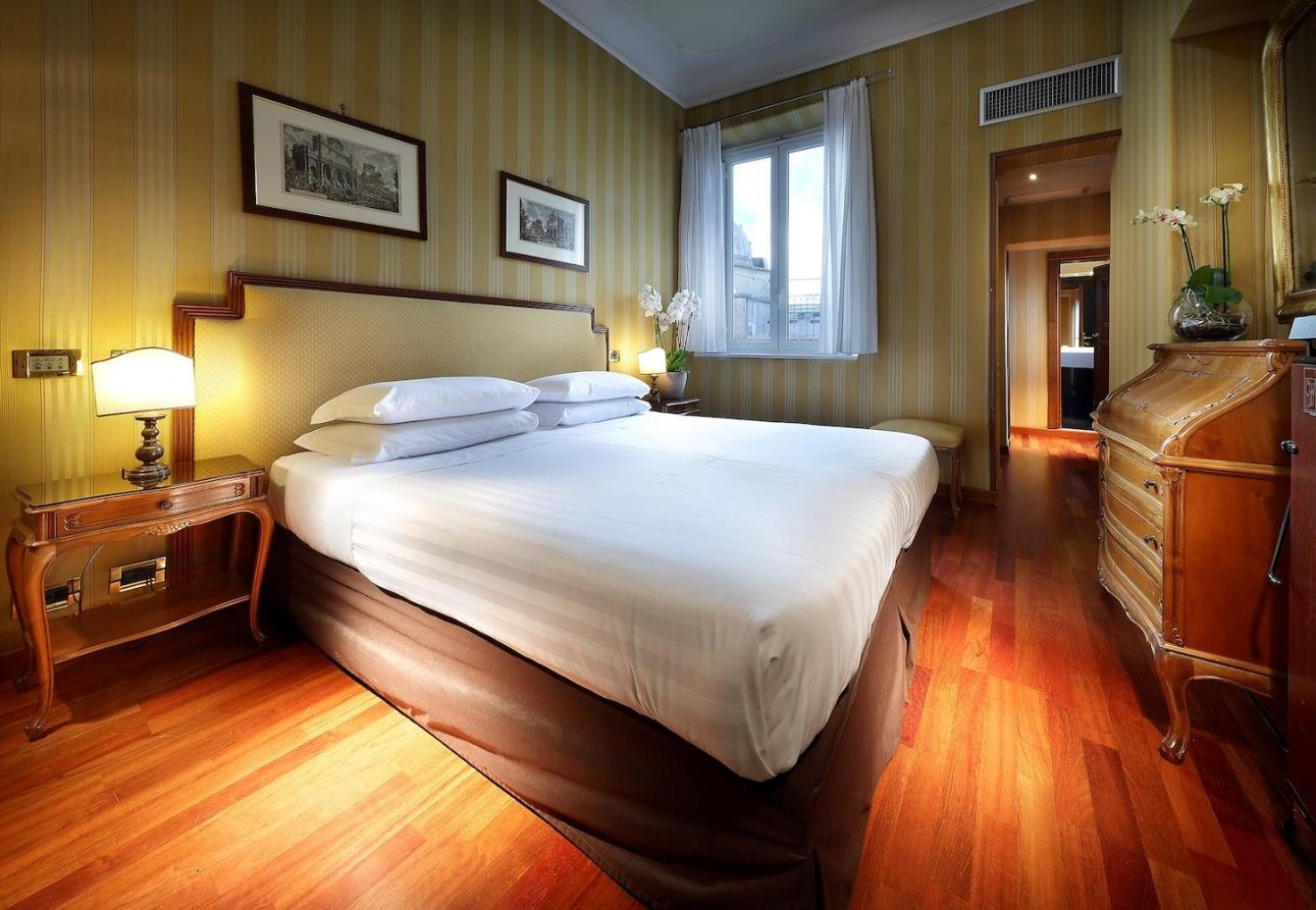 Hotel Della Torre Argentina Rome Exterior photo
